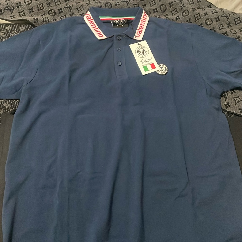 Brand New. Fits lik Xl